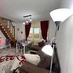 Apartment Zizi's House Garii