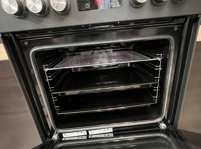 Zizi's House Garii *